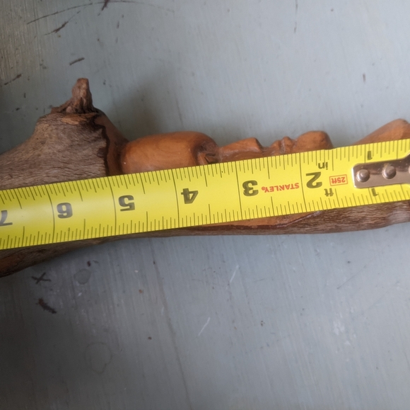 Hand Carved Face in Wood Statue - Picture 9 of 15